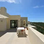 Marbella Luxury Penthouse: Indoor Pool And Private Terrasse