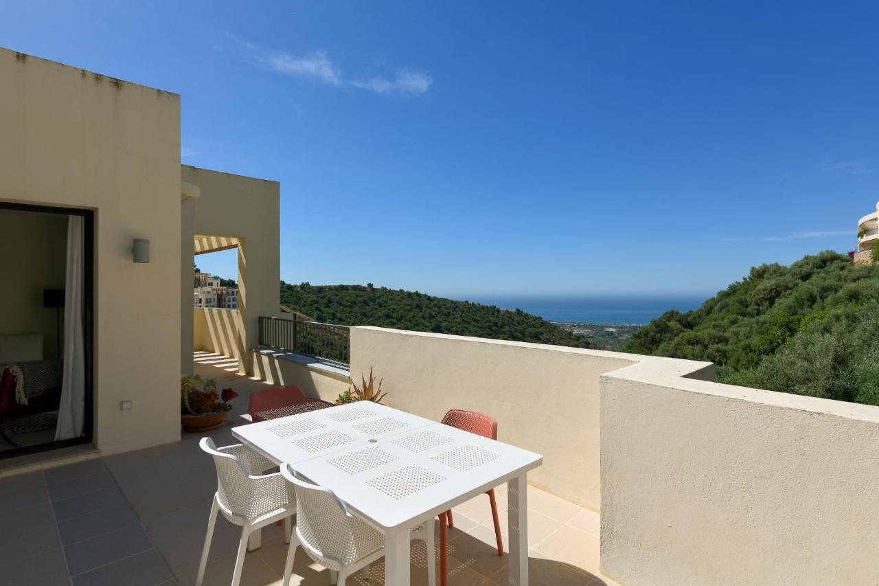 Luxury Penthouse: Indoor Pool And Private Terrasse Apartemen